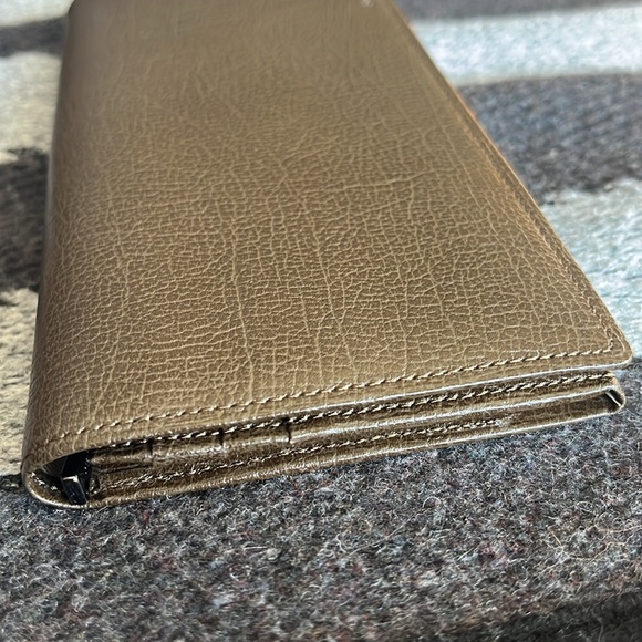 Burberry leather long wallet brown plaid like new! - Picture 8 of 9